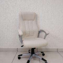 Кресло Barneo K-148 для руководителя (бежевая экокожа) в Губахе - gubaha.mebel24.online | фото 1