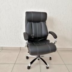 Кресло Barneo K-303 для руководителя (черная экокожа) в Губахе - gubaha.mebel24.online | фото 1