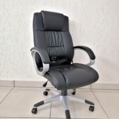 Кресло Barneo K-6 для руководителя (черная экокожа) в Губахе - gubaha.mebel24.online | фото 1
