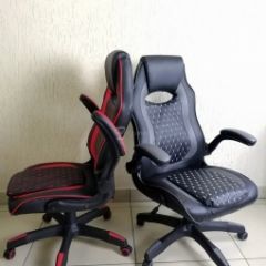 Кресло геймерское Barneo K-37 (черная кожа серые вставки) в Губахе - gubaha.mebel24.online | фото 3
