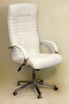 Кресло для руководителя Атлант КВ-02-131111-0402 в Губахе - gubaha.mebel24.online | фото 3