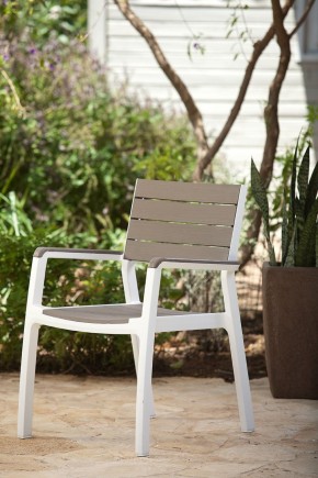 Стул c подлокотниками Гармония (Harmony armchair) белый-капучино в Губахе - gubaha.mebel24.online | фото 1